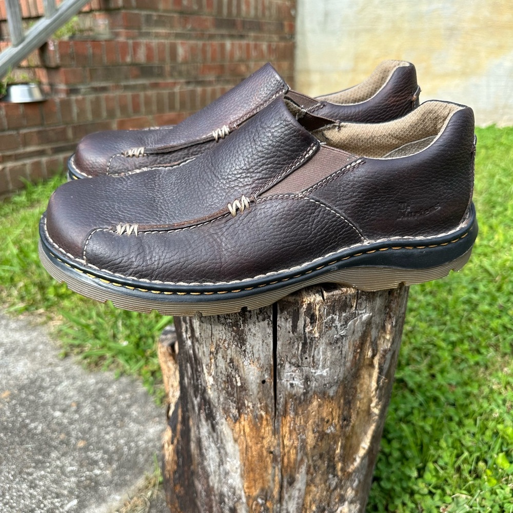 MENS DR MARTENS LEATHER SLIP ON SIZE 11
